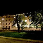 Ines Luna Hotel apartamentowy 4*