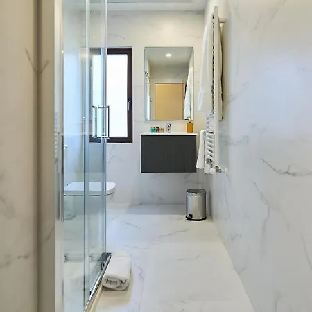 Inés Luna Aparthotel
