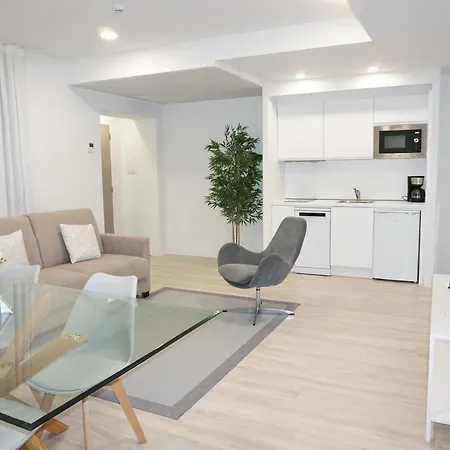 Ines Luna Aparthotel 4*