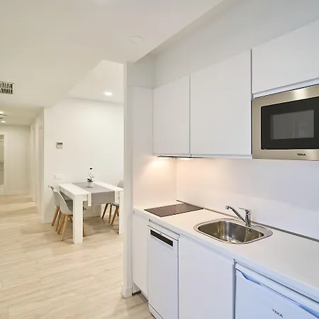 Ines Luna Apartmanhotel