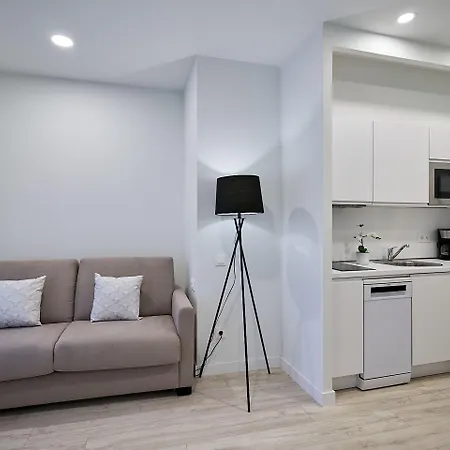 Apartmanhotel Ines Luna 4*