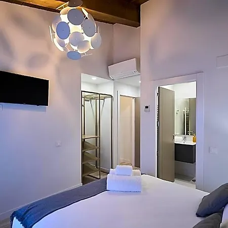 Ines Luna Aparthotel