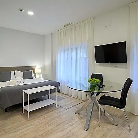 Aparthotel Ines Luna