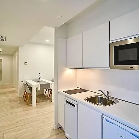 Ines Luna Aparthotel 4*