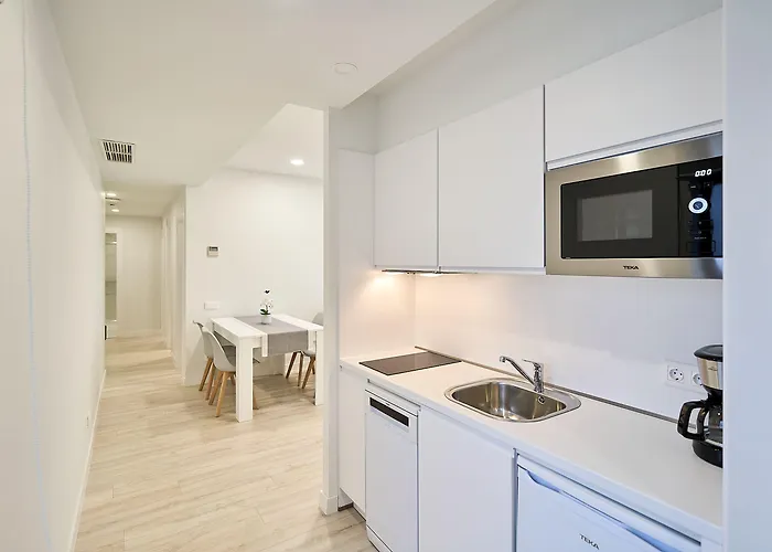 Ines Luna Aparthotel